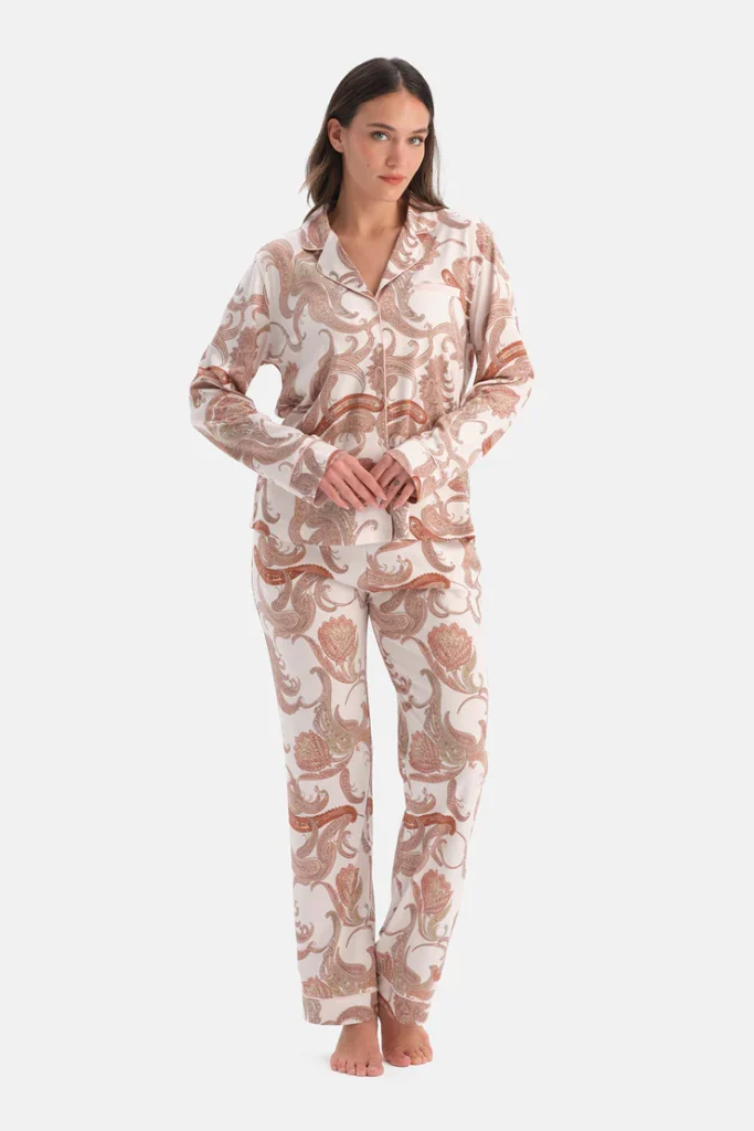 Dagi Pijamalarda %30 İndirimle Ev Konforunu Yenileyin