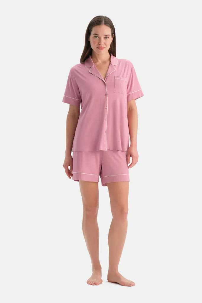 Dagi Pijamalarda %30 İndirimle Ev Konforunu Yenileyin